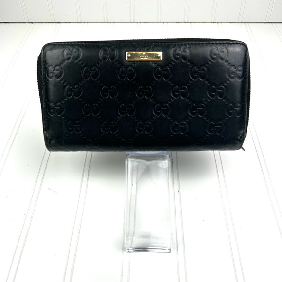 Gucci Black Guccissima Zip Around Wallet - Picture 2 of 14